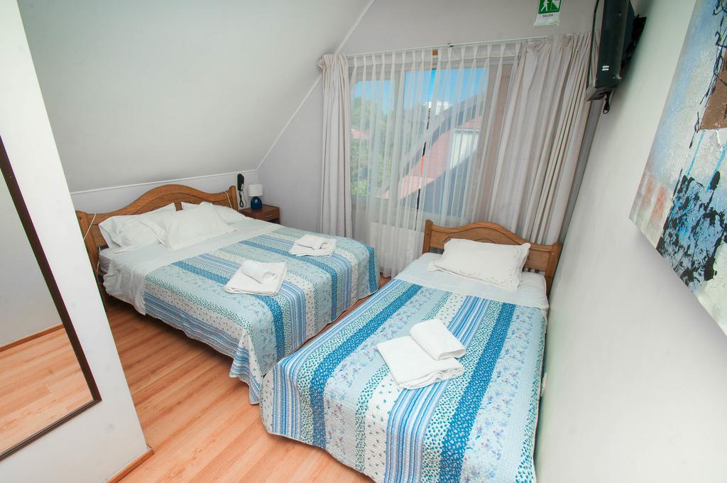טמוקו Hostal Y Departamentos Alcala חדר תמונה