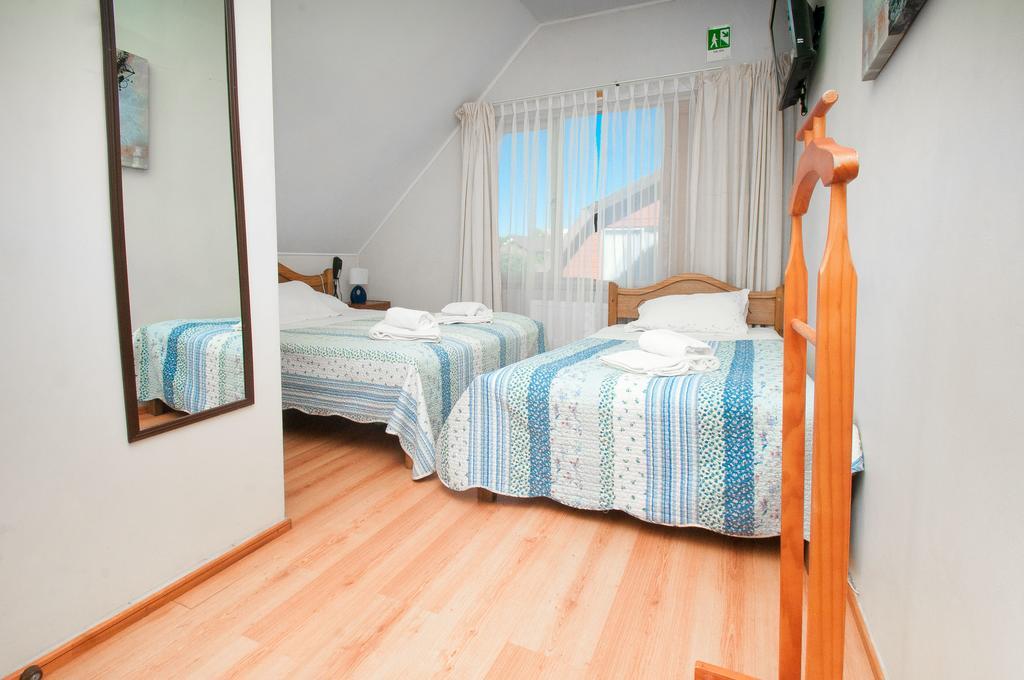 טמוקו Hostal Y Departamentos Alcala חדר תמונה
