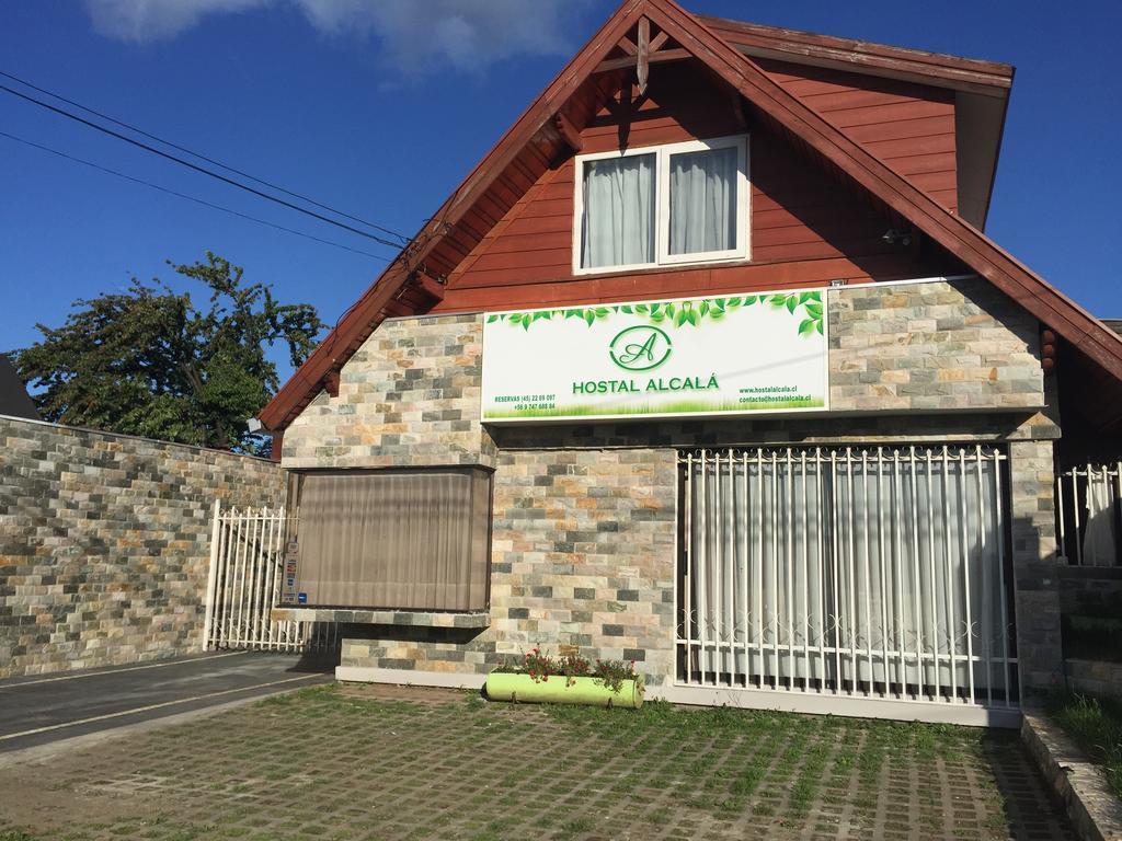 טמוקו Hostal Y Departamentos Alcala מראה חיצוני תמונה