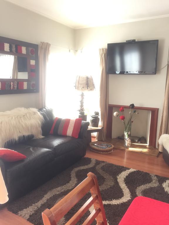טמוקו Hostal Y Departamentos Alcala מראה חיצוני תמונה