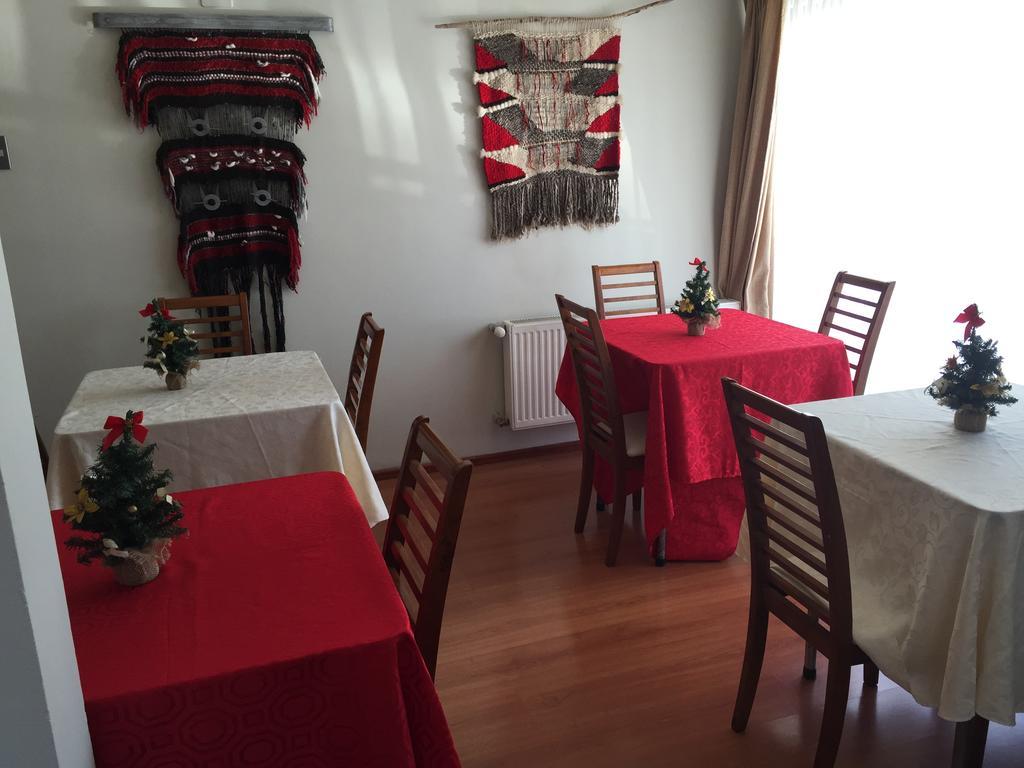 טמוקו Hostal Y Departamentos Alcala מראה חיצוני תמונה