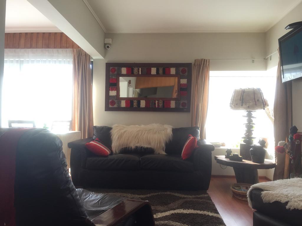 טמוקו Hostal Y Departamentos Alcala מראה חיצוני תמונה