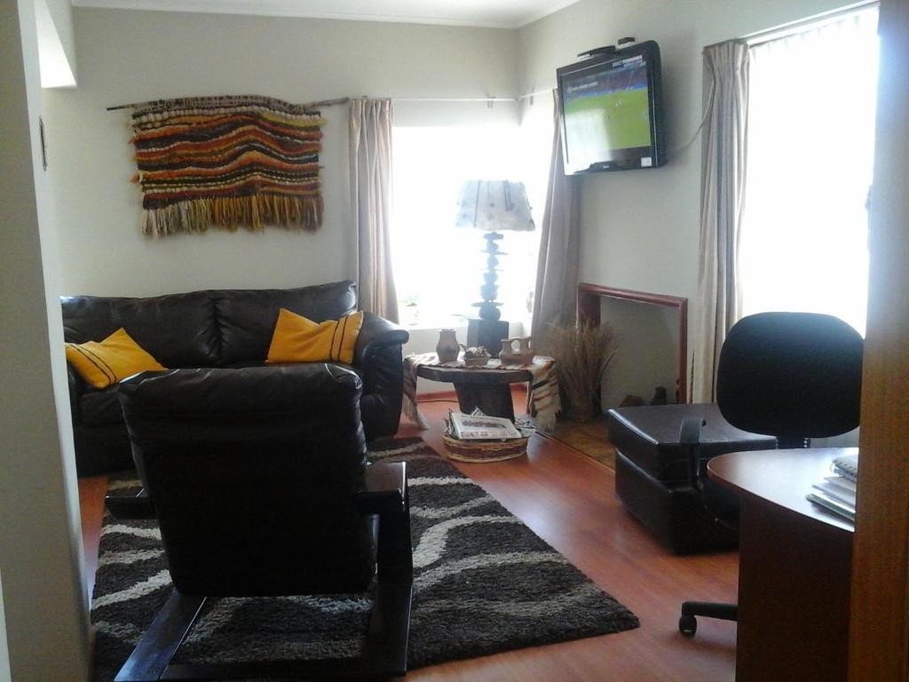טמוקו Hostal Y Departamentos Alcala מראה חיצוני תמונה