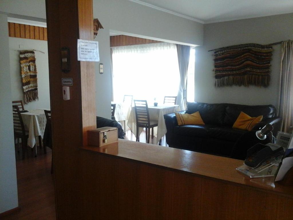 טמוקו Hostal Y Departamentos Alcala מראה חיצוני תמונה