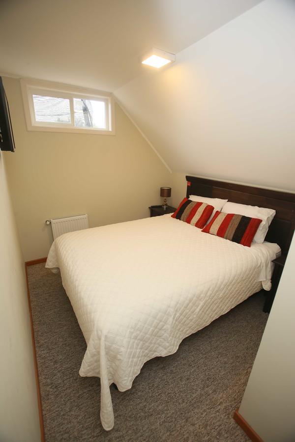 טמוקו Hostal Y Departamentos Alcala מראה חיצוני תמונה