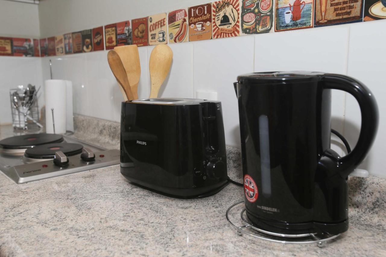 טמוקו Hostal Y Departamentos Alcala מראה חיצוני תמונה